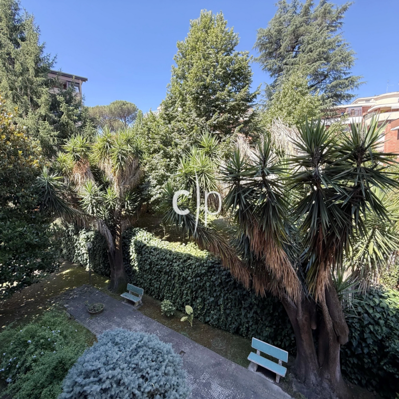 780
