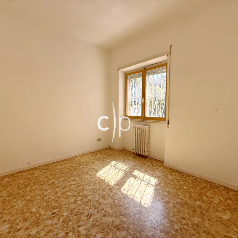 780