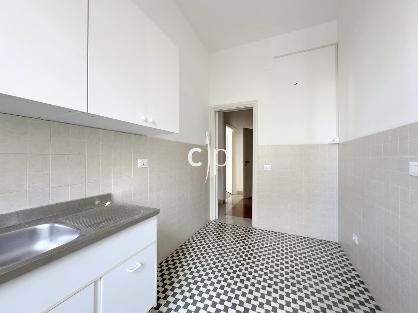 VG4139 16 Appartamento Piazza Bologna Via Livorno