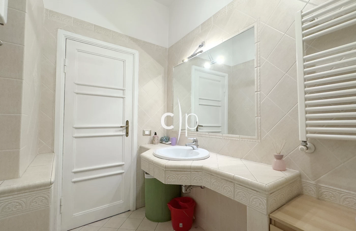 VG4158 9 Appartamento Appio Latino Via Vescia